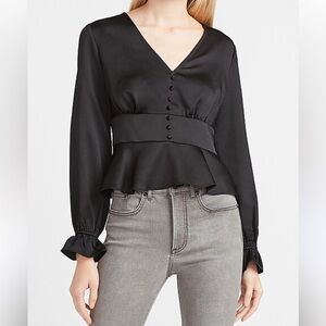 NWT Express Satin Button Front V-Neck Peplum Top Sz S Women's Top